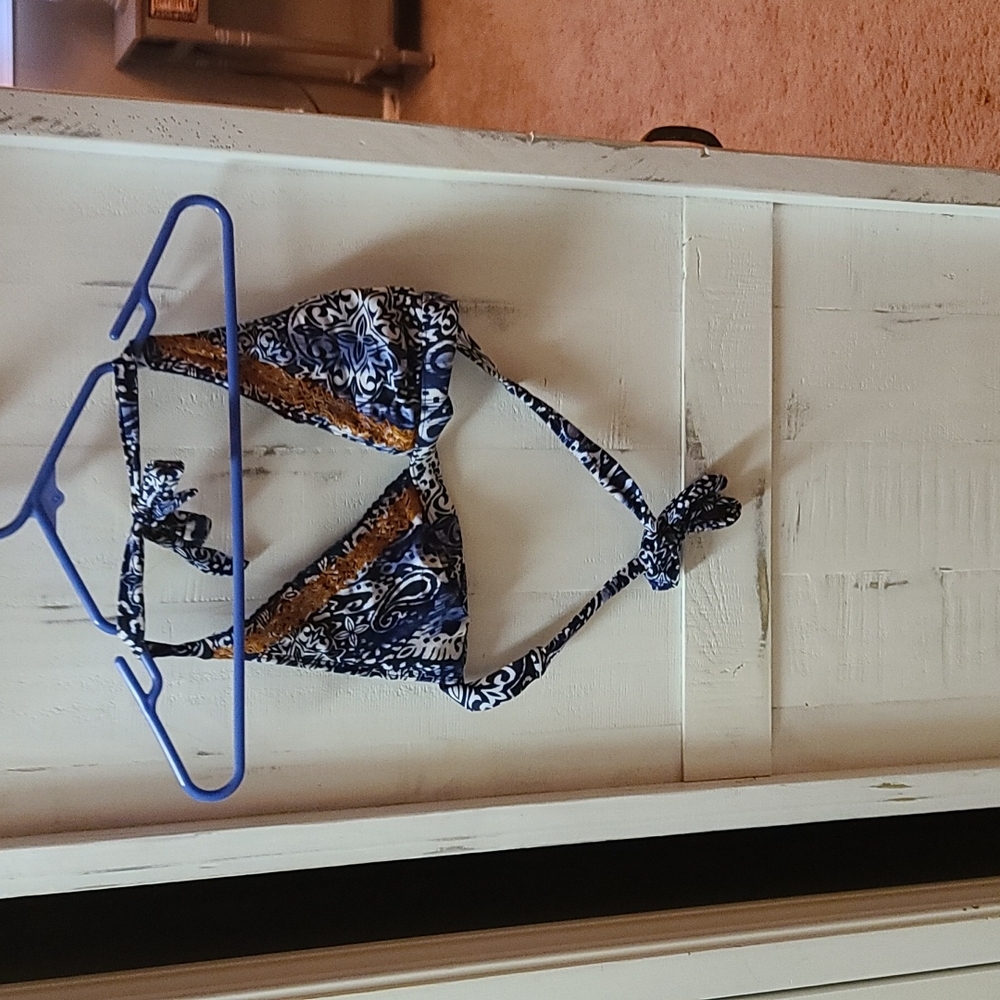 NWOT Lucky brand bikini top